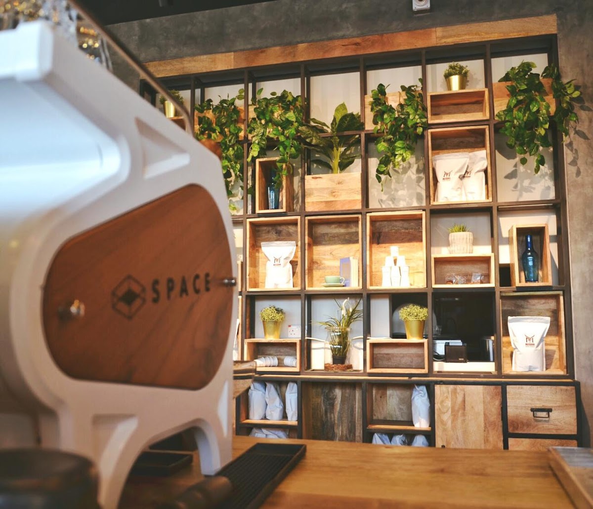 Space Cafe - Corniche Al Qawasim